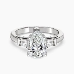 Ringlamour Pear Cut Moissanite Three Stone Engagement Ring
