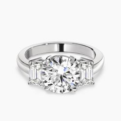 Ringlamour Round Cut Moissanite Three Stone Engagement Ring