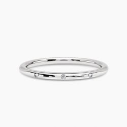 Ringlamour Inset Setting Round Cut Moissanite Wedding Band