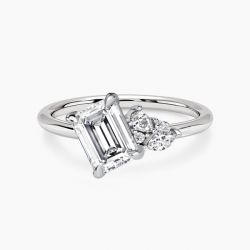 Ringlamour Emerald Cut Moissanite Engagement Ring