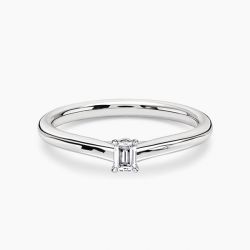 Ringlamour 4 Prong Setting Emerald Moissanite Solitaire Engagement Ring