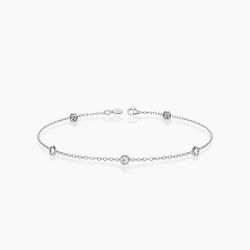 Ringlamour Five Stones Bezel Round Cut Moissanite Bracelet